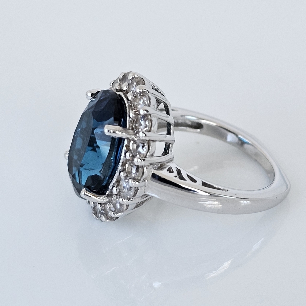 Natural London Blue Topaz & White Zircon Ring Sterling Silver Size 6! - Picture 4 of 13